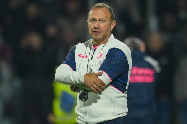 Mandatory Credit: Photo by Nicola Ianuale/Shutterstock (15164980at)
Roberto Breda head coach of US Salernitana looks on during the Serie B match between US Salernitana and Frosinone Calcio at Stadio Arechi, Salerno, Italy on February 23, 2025.
US Salernitana v Frosinone Calcio, Italian Serie B, 23 February 2025, Stadio Arechi, Salerno, Campania, Italy - 23 Feb 2025
