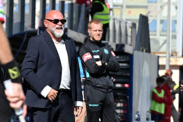 IPA89005276 - CROTONE, ITALY - SEPTEMBER 26: Serse Cosmi during the Serie C Sky WiFii match between Fc Crotone vs Us Salernitana at Stadio Ezio Scida on September 25, 2026 in Crotone, Italy.